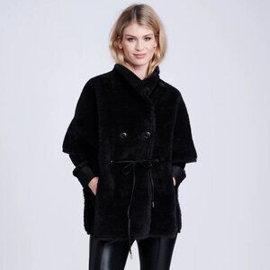 Pia Rossini Brielle Black Cape Coat in Black Faux Fur New‎ With Tags One Size